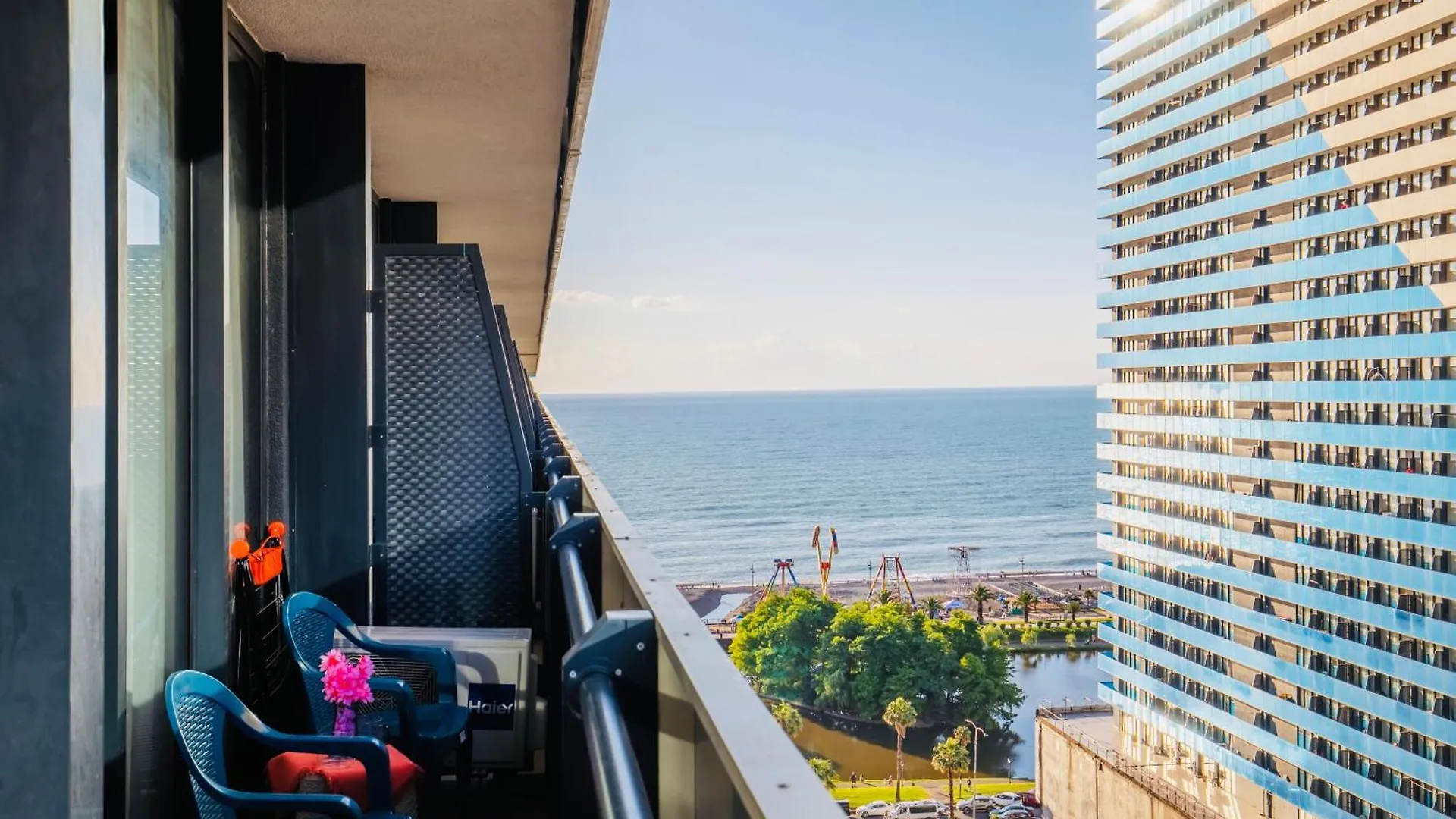 באטומי Orbita Apartments Sea View 5*,